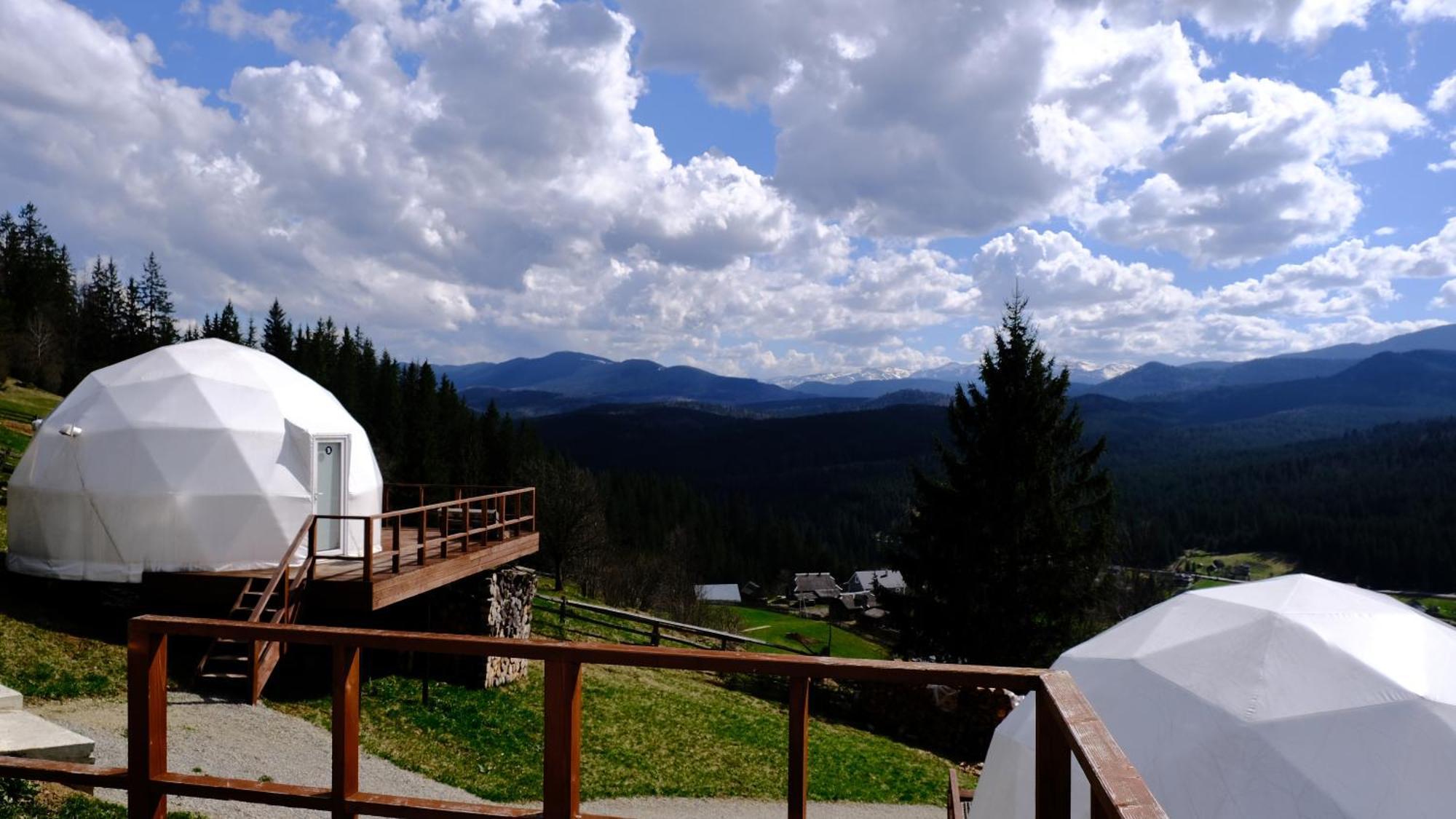 Глемпінг Де Вайб Hotel Vorokhta Exterior photo